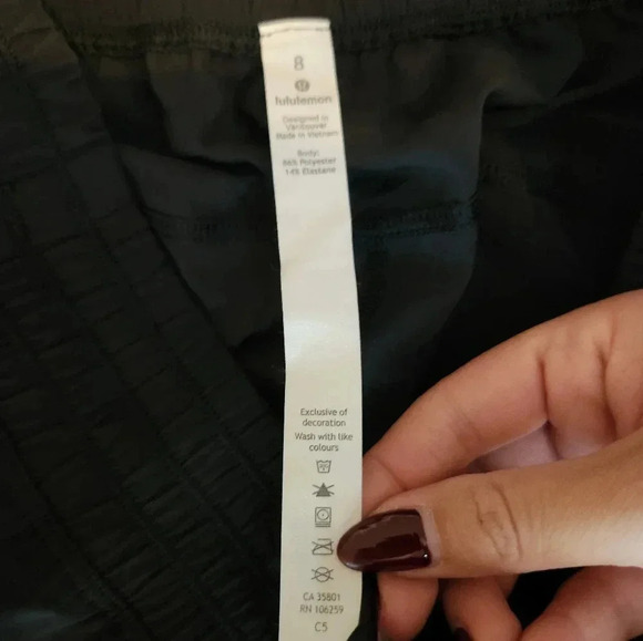 Lululemon Wide Leg Cropped Pants Womens Size 8 Black - Picture 4 of 8